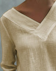 Melyra - Elegante Top met Asymmetrische V-Hals