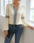 Mirabel - Kanten blouse met V-hals