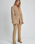 Emma - Stijlvolle blazer voor een perfecte taille!