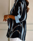 Telyra - Blouse Met Hoge Kraag Irregulier Print