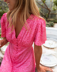 Belvessa - Midi jurk voor vrouwen in roze met bloemenprint en V-hals