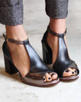 Syralix - Dames sandalen met blokhak van leer open neus enkelbandje moderne stijl