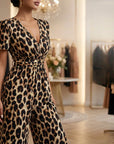 Sylvaris - Elegante dames jumpsuit met luipaardprint en V-hals