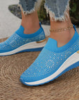 Azelisse - Dames instappers met strass en plateauzool