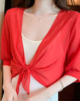 Brynoria - Korte vrouwen top van transparant chiffon met strik aan de voorkant