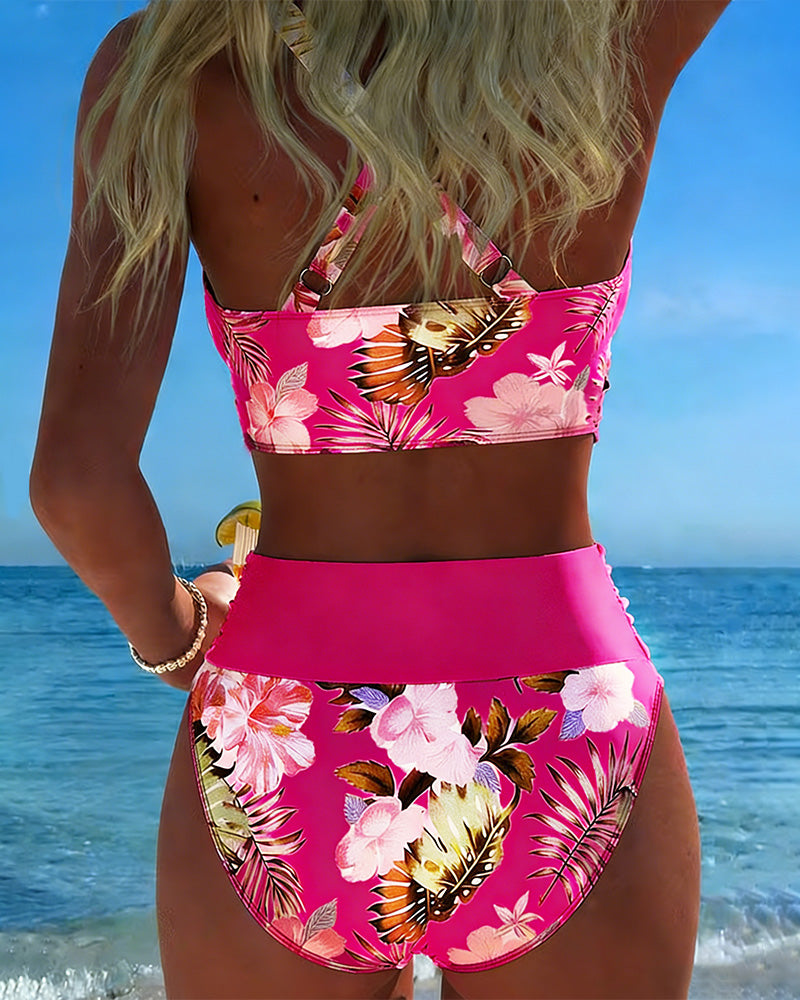 Bikini met contrasterend bloemenpatroon – verdeeld ontwerp