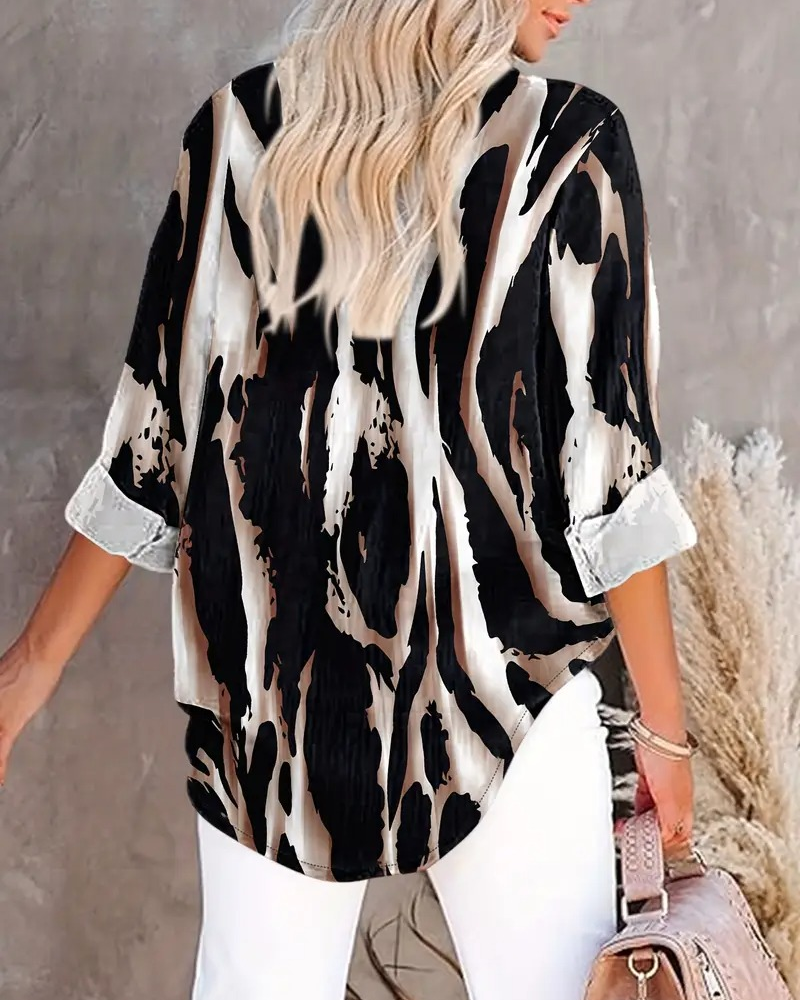 Telyra - Blouse Met Hoge Kraag Irregulier Print