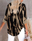 Telyra - Blouse Met Hoge Kraag Irregulier Print