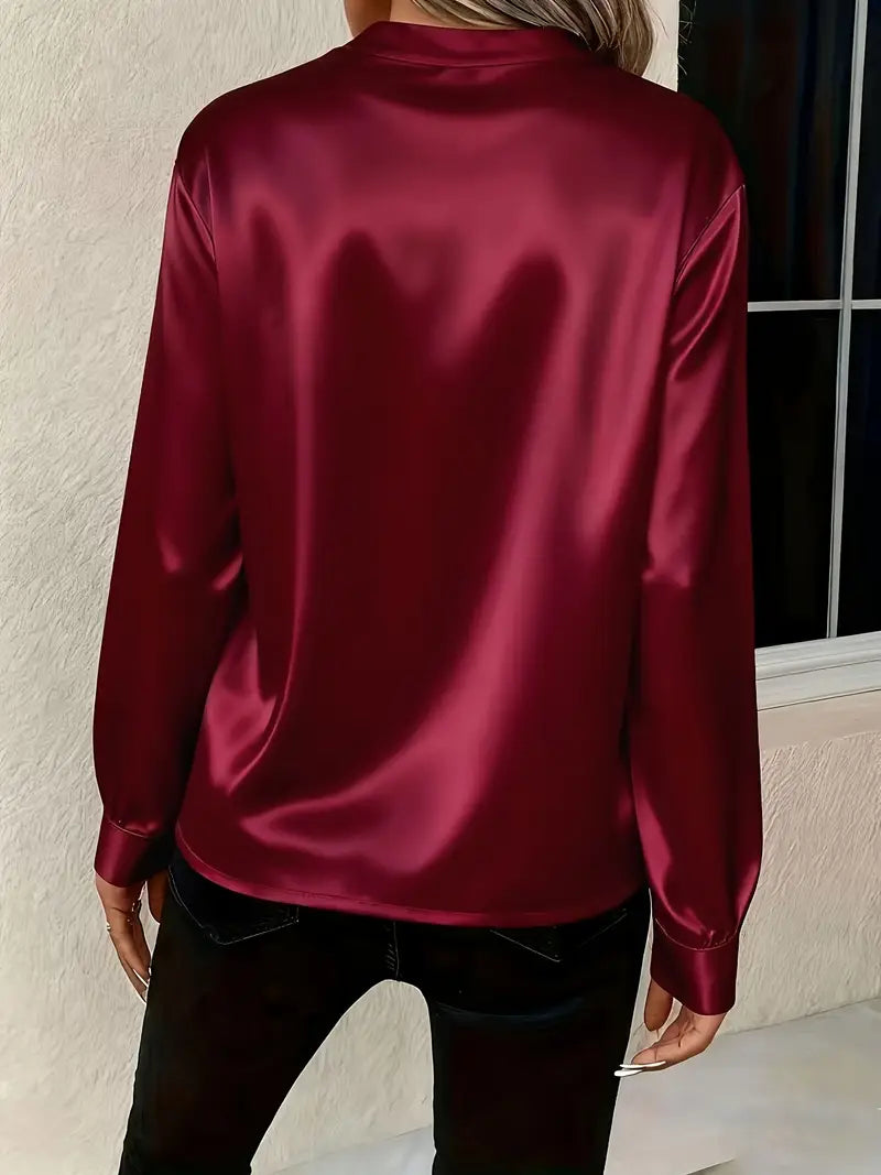 Mariselora - Elegante Satijnen Blouse met Vrouwelijke Drapé Hals