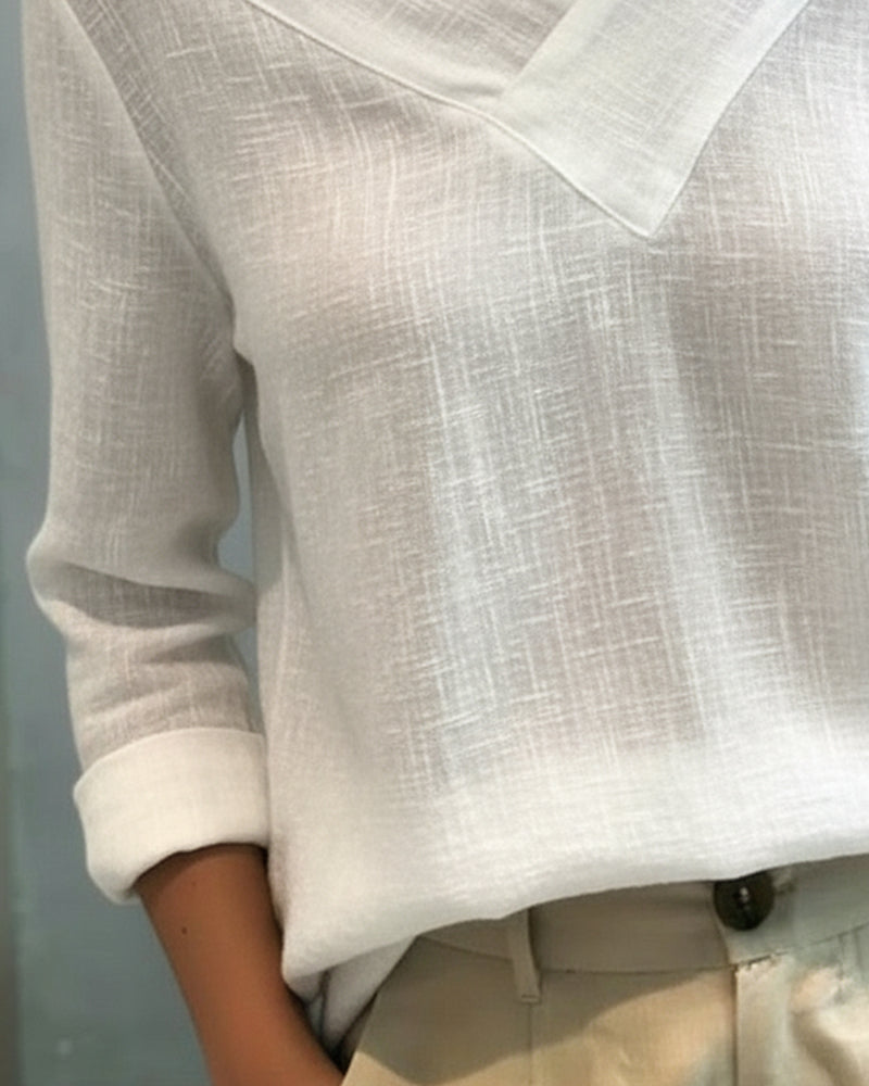 Melyra - Elegante Top met Asymmetrische V-Hals