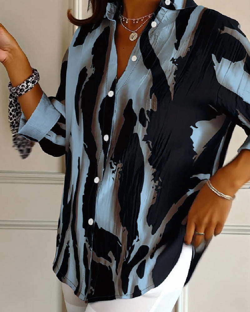 Telyra - Blouse Met Hoge Kraag Irregulier Print