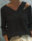 Melyra - Elegante Top met Asymmetrische V-Hals