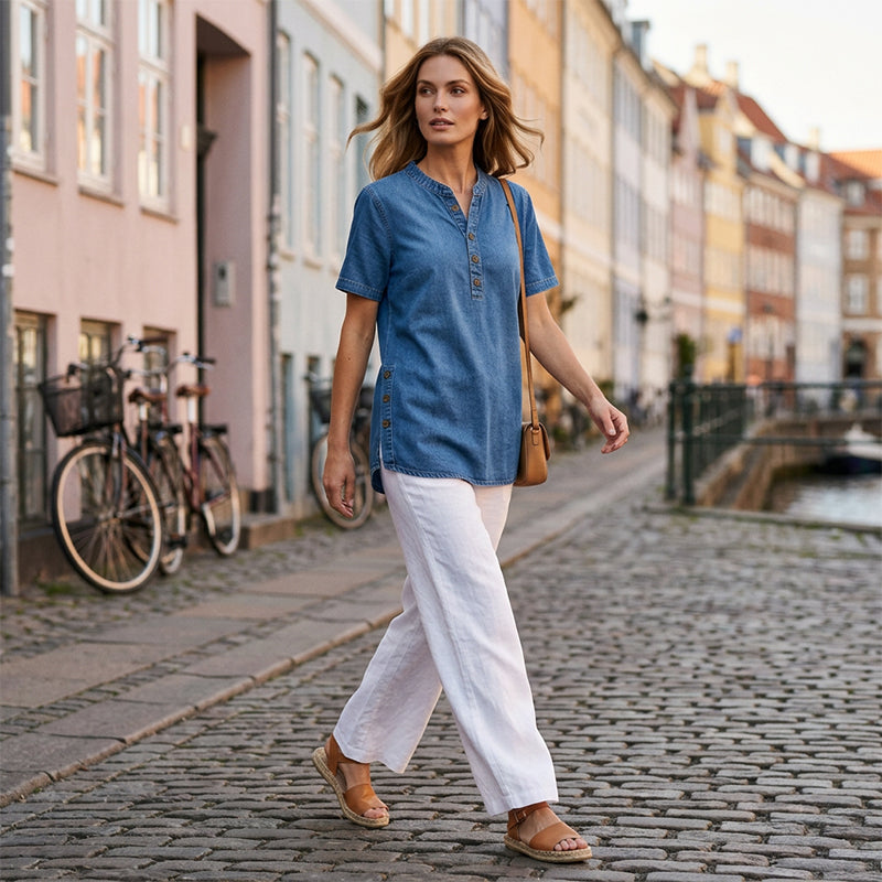 Kynessa - Lichte denim tuniek voor dames met korte mouwen en V-hals