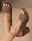 Cirethia - Dames sandalen met comfortabele hak en open ontwerp