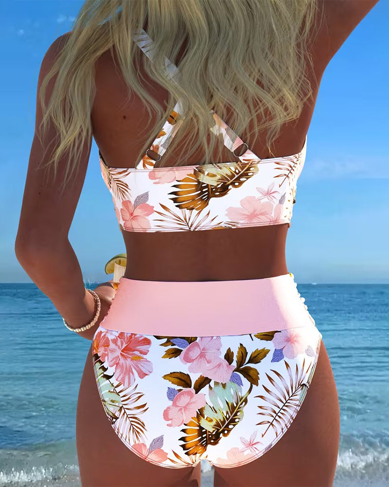 Bikini met contrasterend bloemenpatroon – verdeeld ontwerp