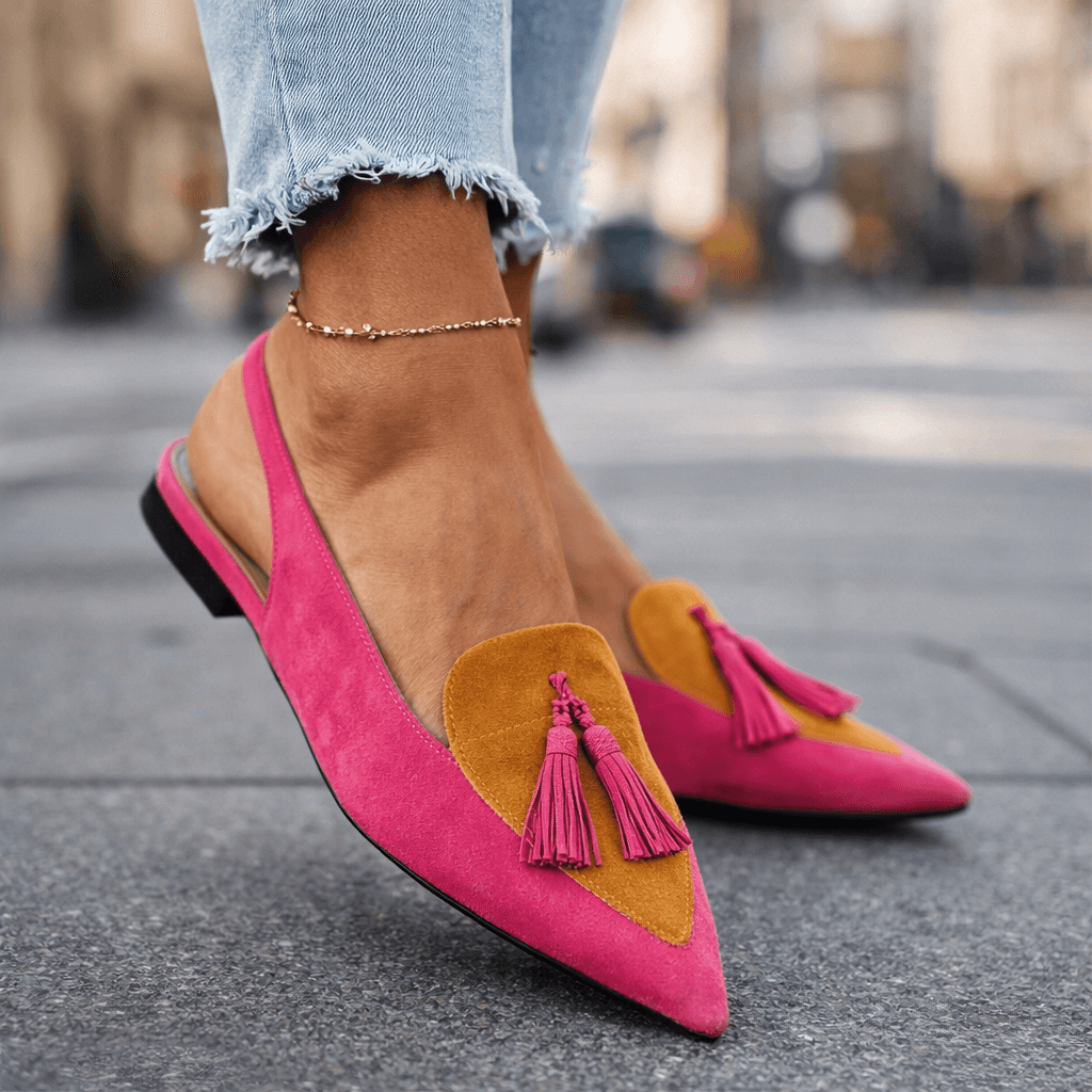 Nexoria - Elegante bicolor damesmules met trendy pompons