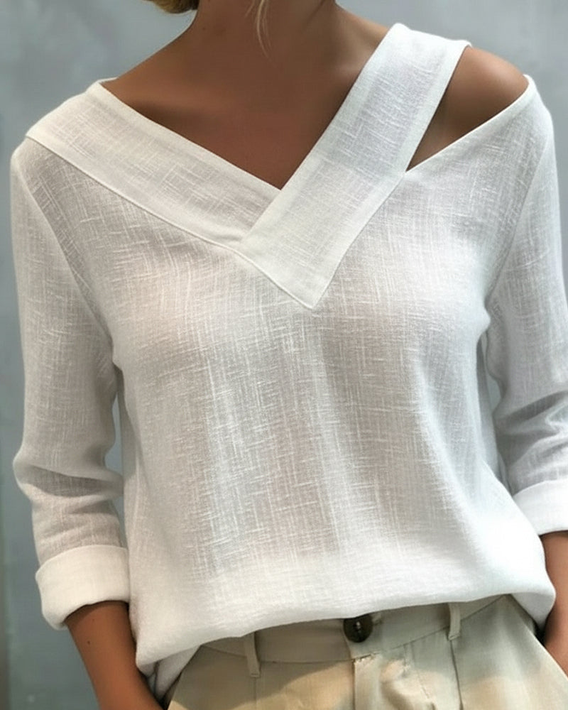 Melyra - Elegante Top met Asymmetrische V-Hals