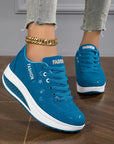 Brelina - Dames sneakers met plateauzool en veters van synthetisch leer voor dagelijks comfort