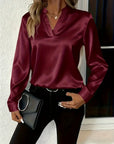 Mariselora - Elegante Satijnen Blouse met Vrouwelijke Drapé Hals