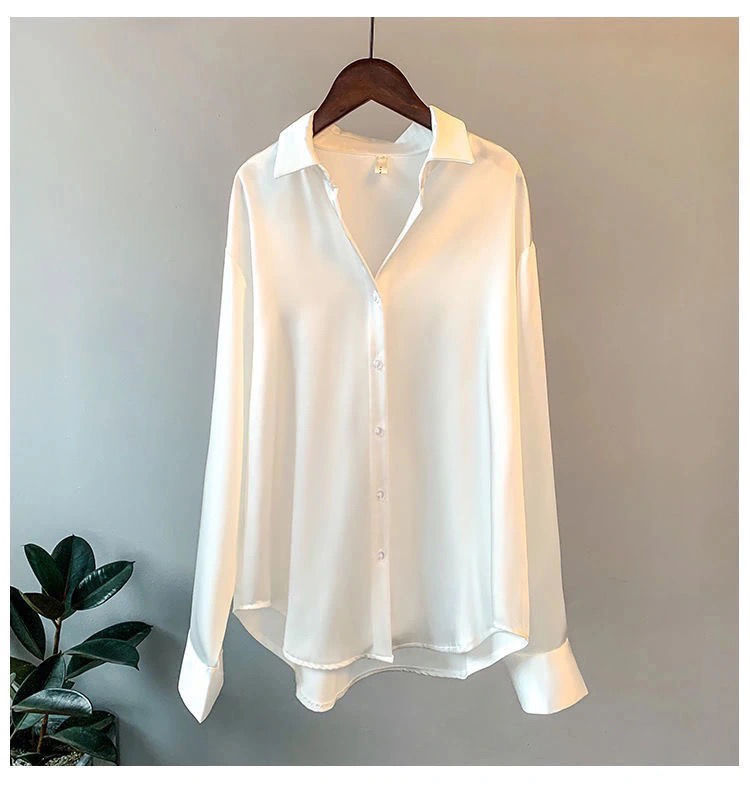 Leyla - Stijlvolle Santijnen Blouse