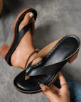 Fynavelle - Dames sandalen met comfortabele hak en elegante ergonomische zool