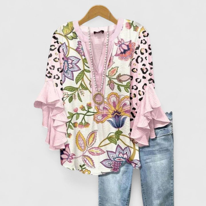 Myravelle - Damesblouse met bohemien print en elegante volantmouwen