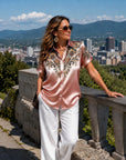 Quinessa - Dames satijnen blouse met bloemenprint