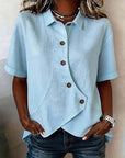 Aurelyth - Asymmetrische damesblouse met knopen en elegante gestructureerde kraag