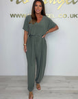 Cymara - Katoenen jumpsuit met V-hals en strikdetail