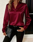 Mariselora - Elegante Satijnen Blouse met Vrouwelijke Drapé Hals