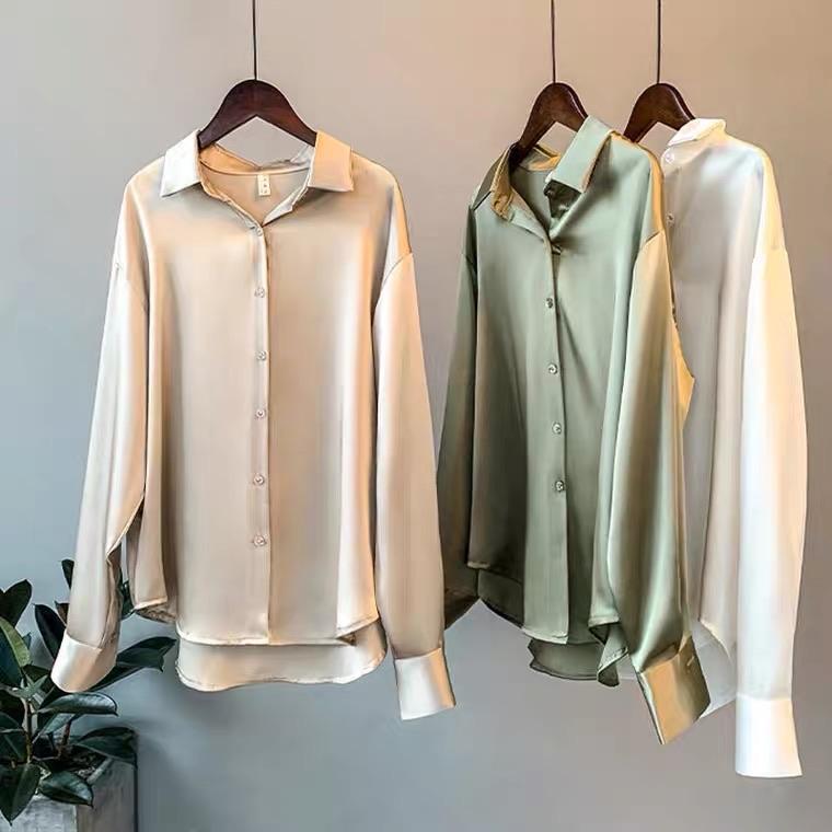 Leyla - Stijlvolle Santijnen Blouse